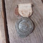 Rare masonic Bakelite medal (1944) Institution for girls 1